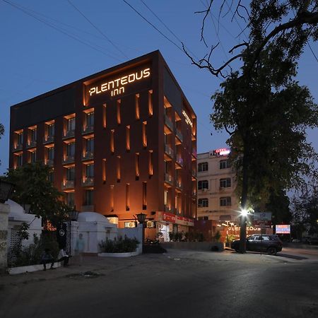 Plenteous Inn Ahmedabad Eksteriør bilde